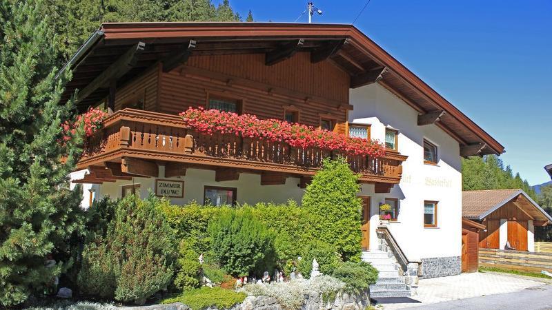 Blick Zum Wasserfall Sankt Leonhard im Pitztal Exterior photo